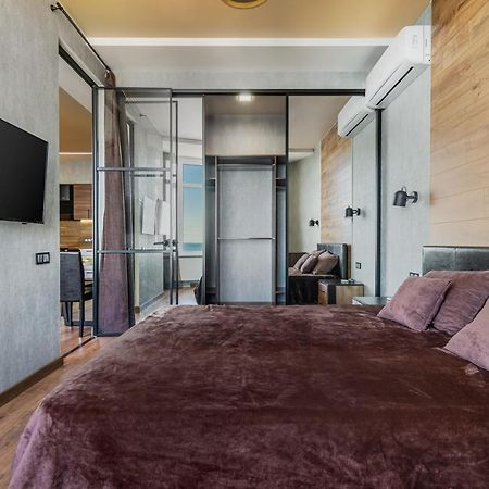 Sea Symphony Wood Style Apartment أوديسا المظهر الخارجي الصورة