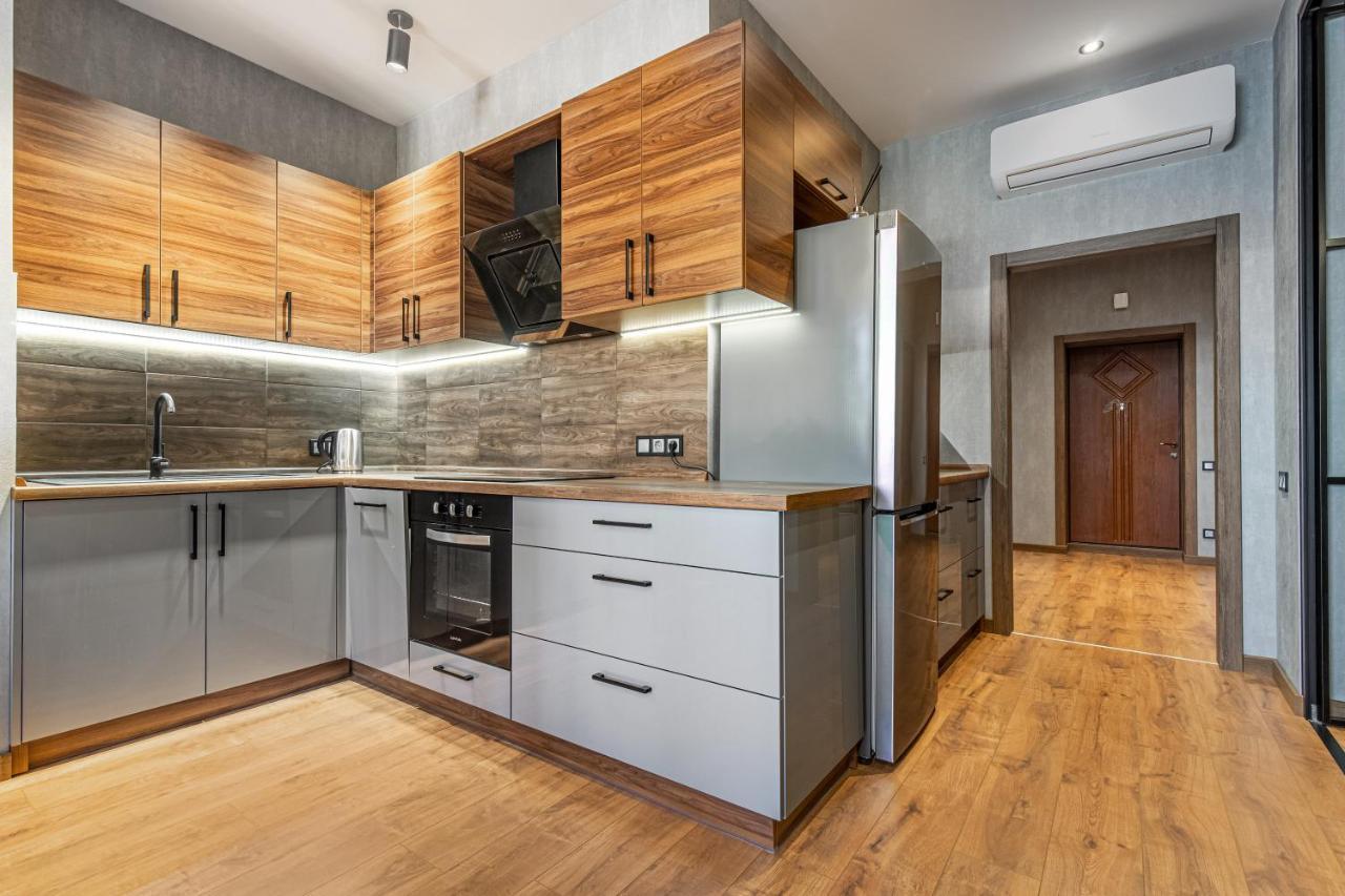 Sea Symphony Wood Style Apartment أوديسا المظهر الخارجي الصورة