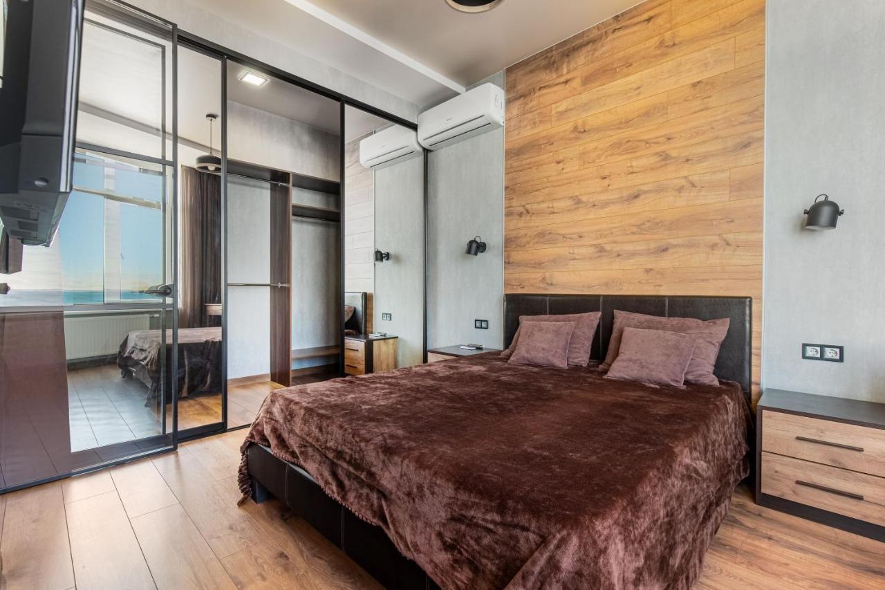 Sea Symphony Wood Style Apartment أوديسا المظهر الخارجي الصورة